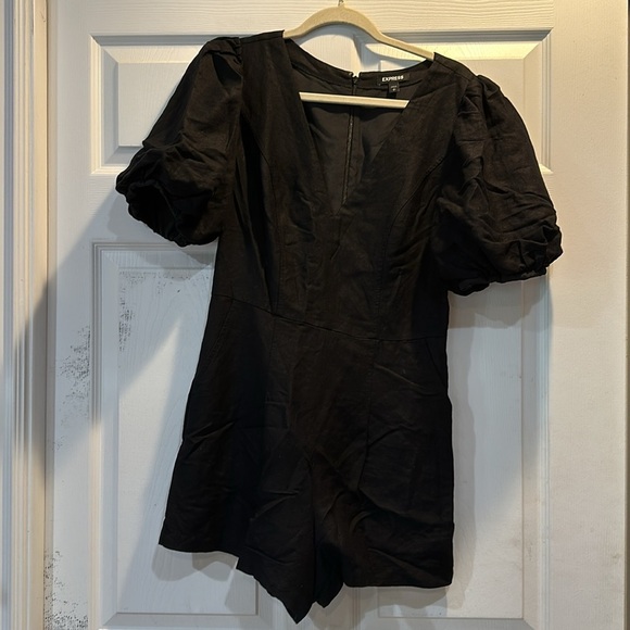 Express Black Linen Blend Puff Sleeve Romper S - Picture 2 of 10